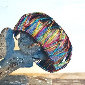 Vintage 90s Y2K Multicolor Ombre Wire Wrap Detail Cuff Bracelet